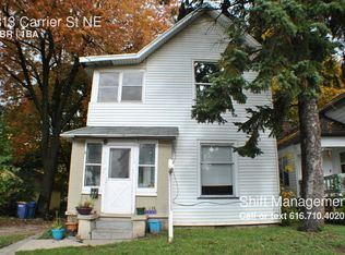 313 Carrier St NE, Grand Rapids, MI 49505