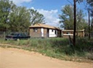 318 Lovers Ln, Llano, TX 78639