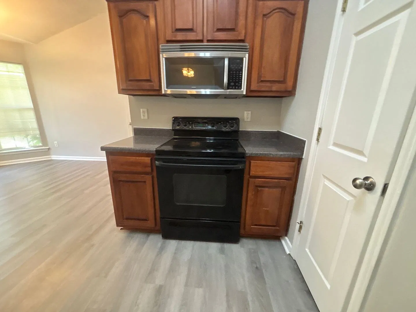 Welcome to 1605 Far Drive! — Photo 2