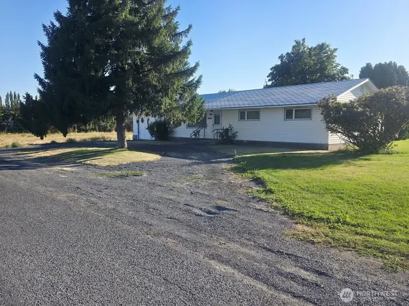 4126 NE Fairview Place, Moses Lake, WA 98837