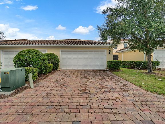 2nd image of 11944 Lorenza Ln