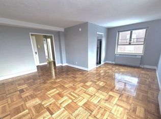 194-16 64th Ave #C, Fresh Meadows, NY 11365