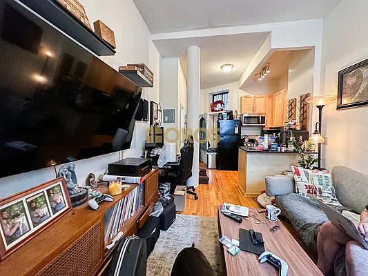 Rented by City Connections Realty | media 11
