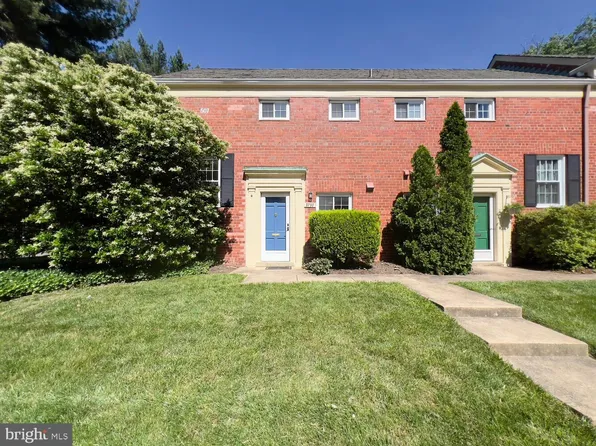 3731 Holmes Ln, Alexandria, VA 22302