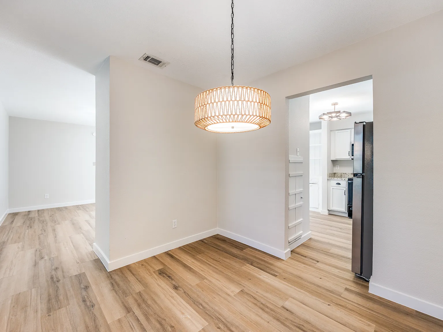 1 bed, 794 sqft, $1,510 — Photo 4