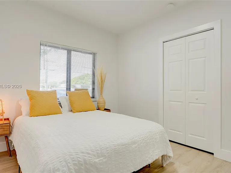 2736 NW 21st Ave — Photo 18