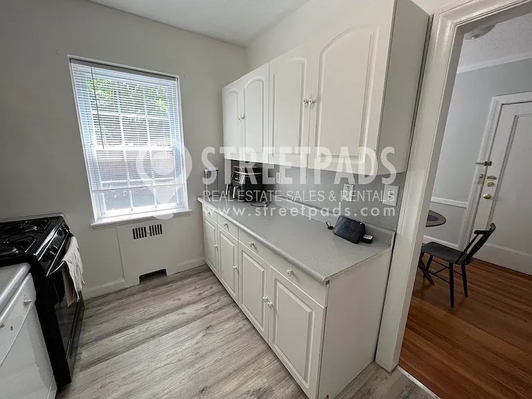 1161 Beacon St #5 — Photo 4