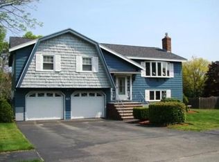 41 Juniper Dr, Saugus, MA 01906