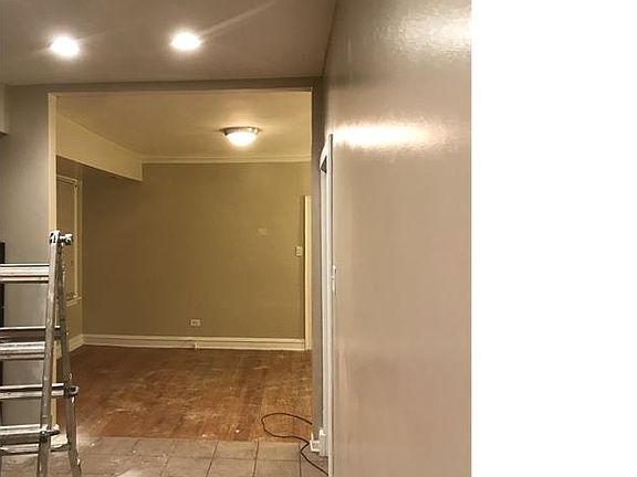 5th image of 1048 N Monticello Ave