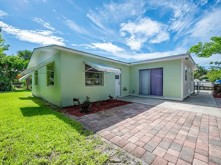 2680 Richard Rd — Photo 26