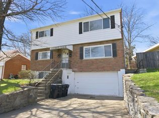 4947 Charlemar Dr, Cincinnati, OH 45227