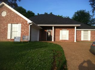114 Live Oaks Blvd, Pearl, MS 39208