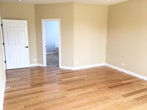3rd image of 2320 Stonybrook St