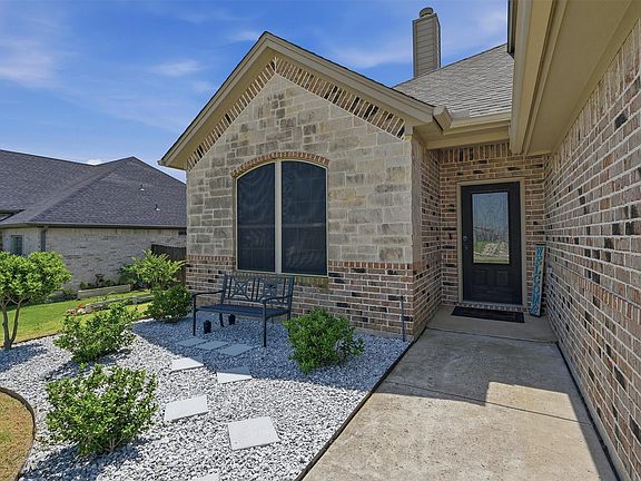 4th image of 714 Mary Lee Ln