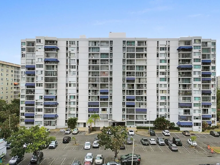 355 Calle Galileo #11L — Photo 42