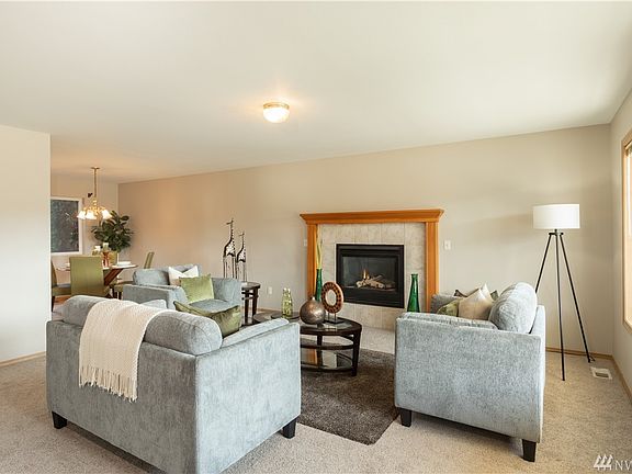 5th image of 15419 Daffodil Street Ct E