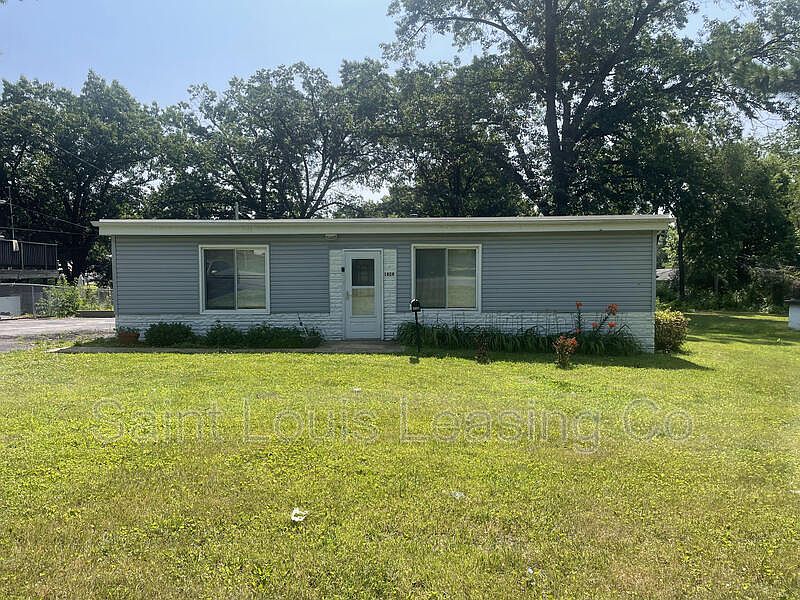 1st image of 1824 Spencer Ave