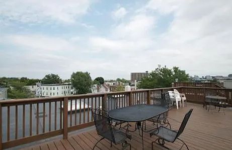 2nd image of 246 Hampshire St #2
