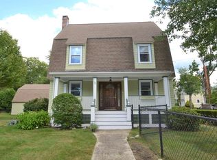 428 Parker St #428, Newton Center, MA 02459