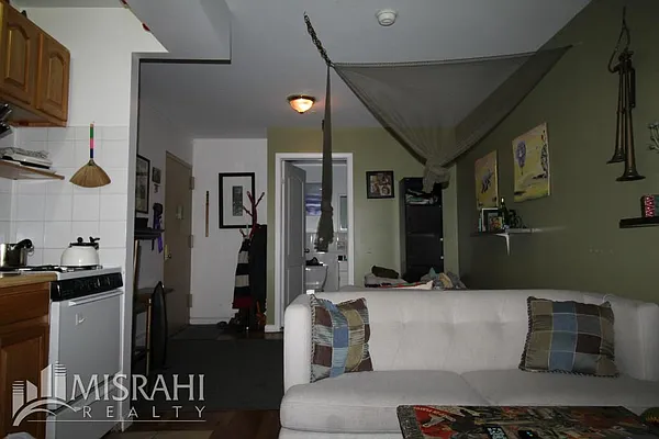 Rented by J Misrahi Realty Corp | media 9