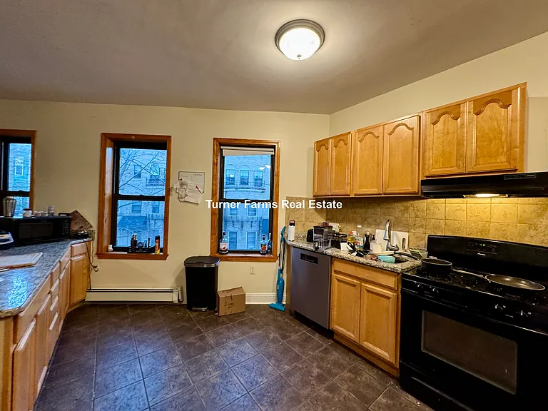 47 Orkney Rd #2A — Photo 6