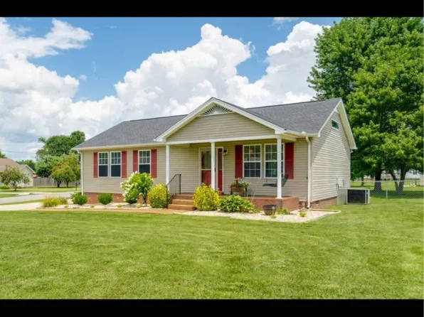 100 Mindy Dr, Portland, TN 37148