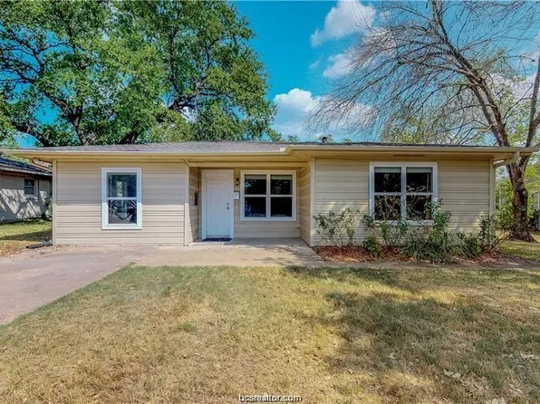 202 Walton Dr, College Station, TX 77840