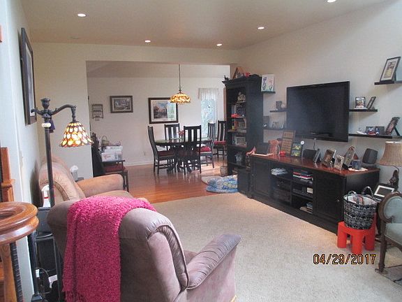3rd image of 916 Wiltshire Dr
