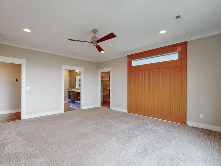 2607 Falcon Ln — Photo 9