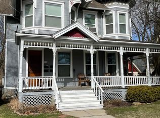 514 W Wisconsin Ave #3, Oconomowoc, WI 53066