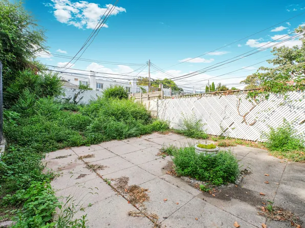 8884 17th Avenue image 29 of 31