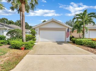 4067 Grove Point Rd, Palm Beach Gardens, FL 33410