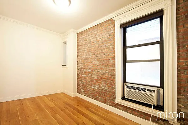 Rented by Miron Properties | media 37