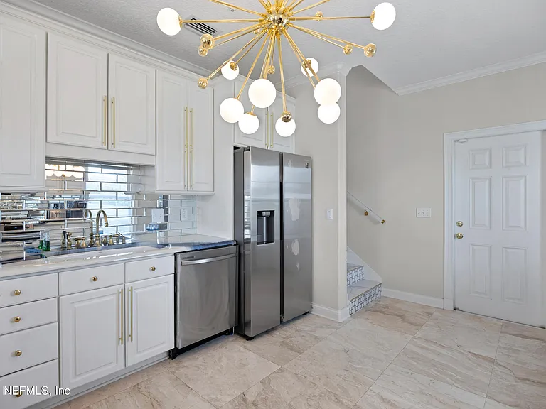 200 Sunstone Ct #GUEST HOUSE — Photo 12