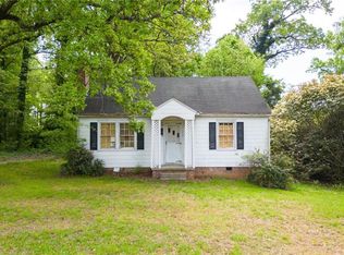 1715 W Rotary Dr, High Point, NC 27262