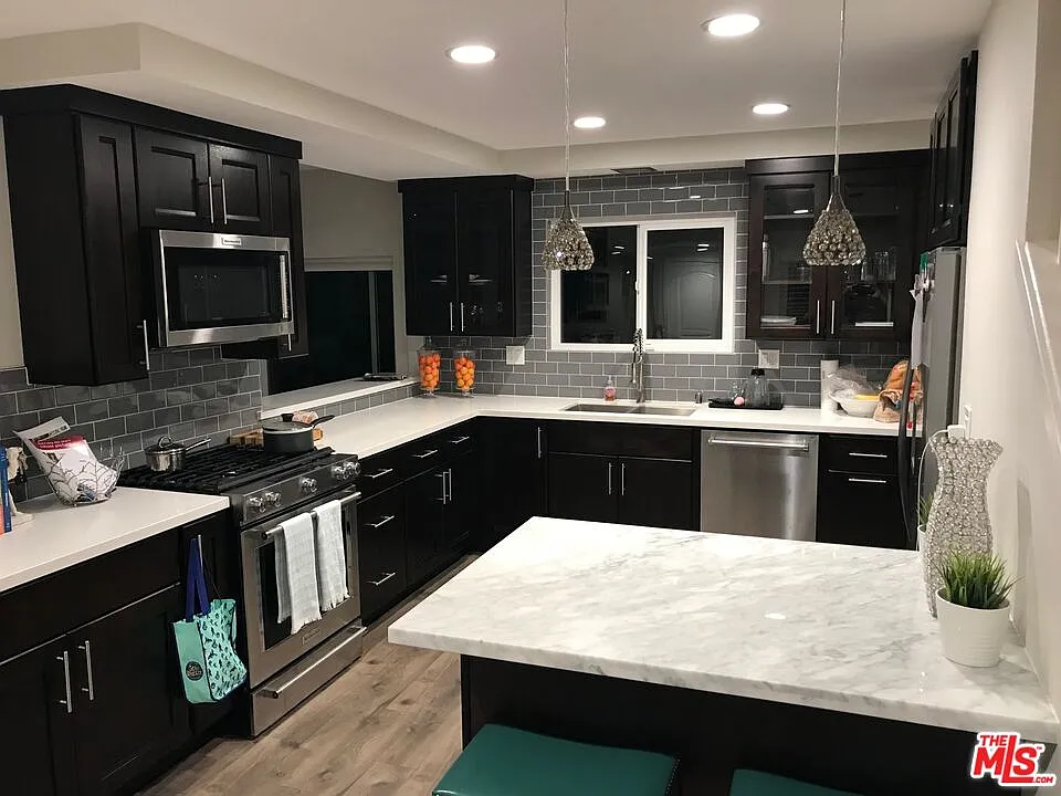 4 bed, 3.0 bath, 1870 sqft, $5,995 — Photo 1