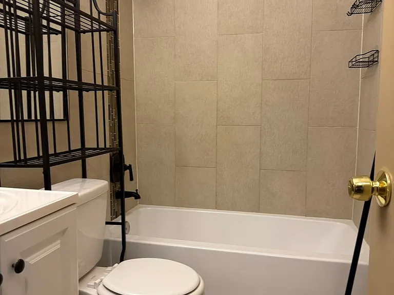 8214 Spring Town St — Photo 11