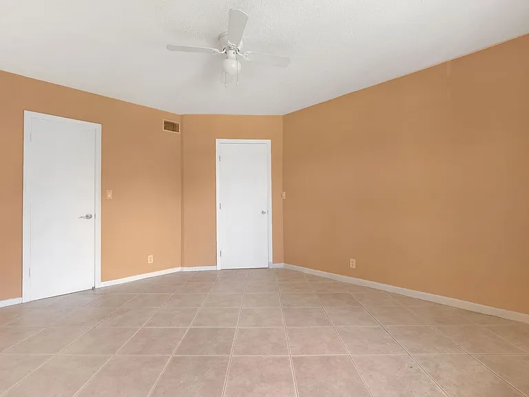 3111 Oakland Shores Dr #F212 — Photo 8