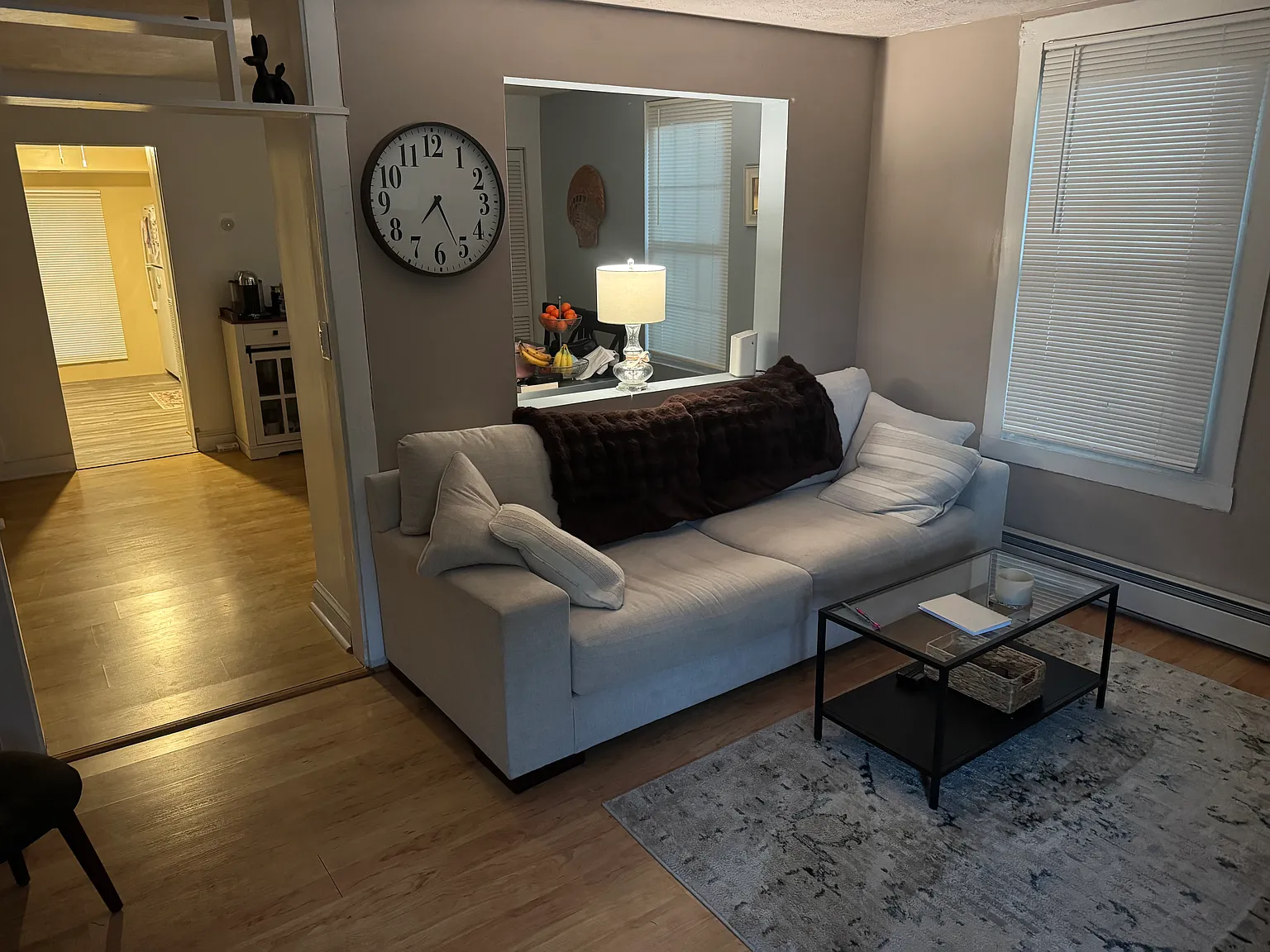 3 bed, 1020 sqft, $2,000 — Photo 3