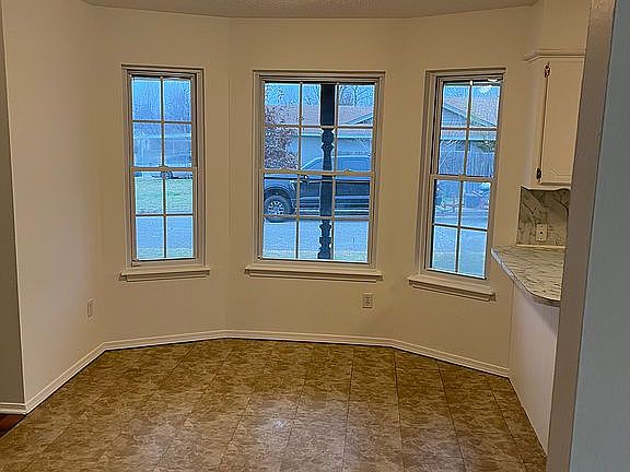 3rd image of 3324 SE 55th St