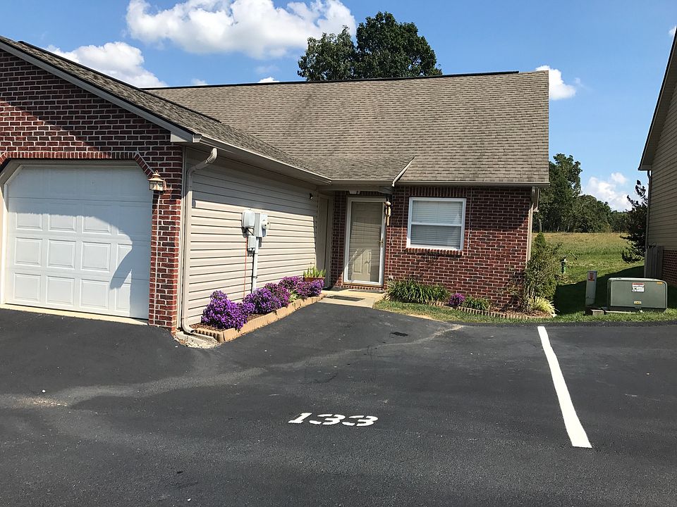 1st image of 133 Mesa Dr