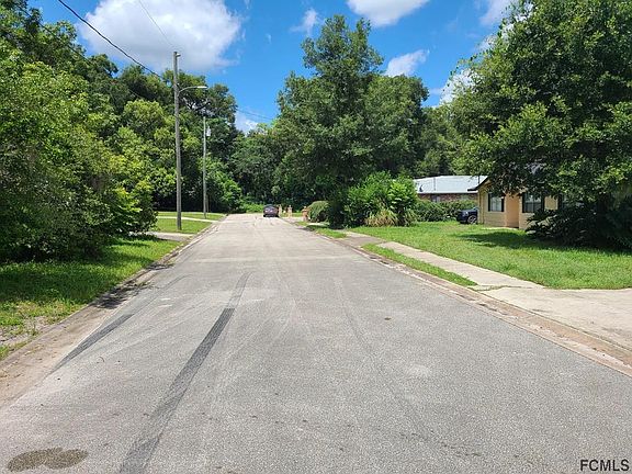 4th image of 514 W Winnemissett Ave