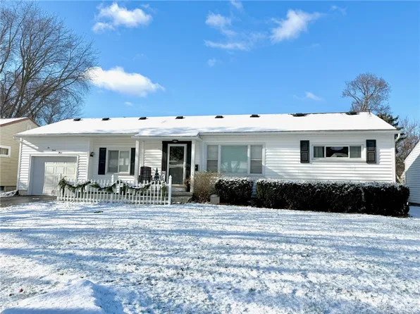 233 Hildegarde Rd, Rochester, NY 14626