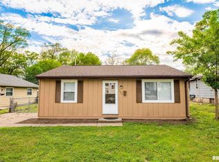 1409 S 13th St, Pekin, IL 61554