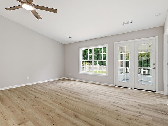 5th image of 113 Midwood Rd