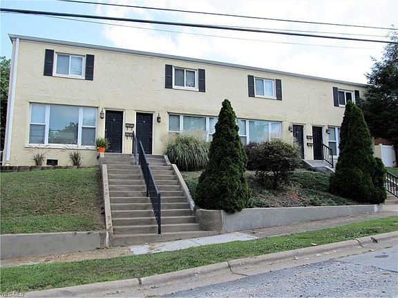 2nd image of 905 26th St