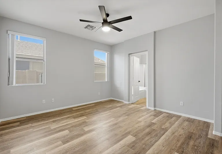 851 S Fern Ct — Photo 10