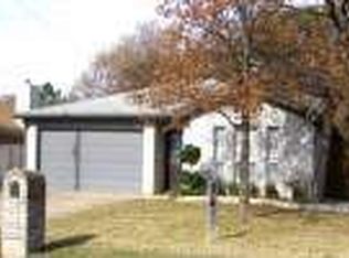 1120 Stone Creek Dr, Mansfield, TX 76063