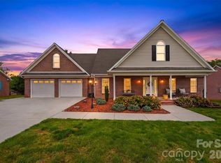 217 Dell Cir, Hudson, NC 28638