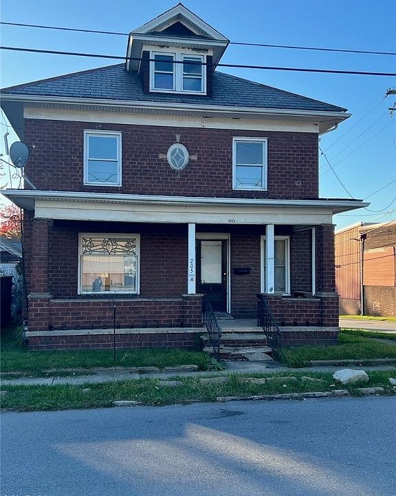 1st image of 205 S Howard Ave